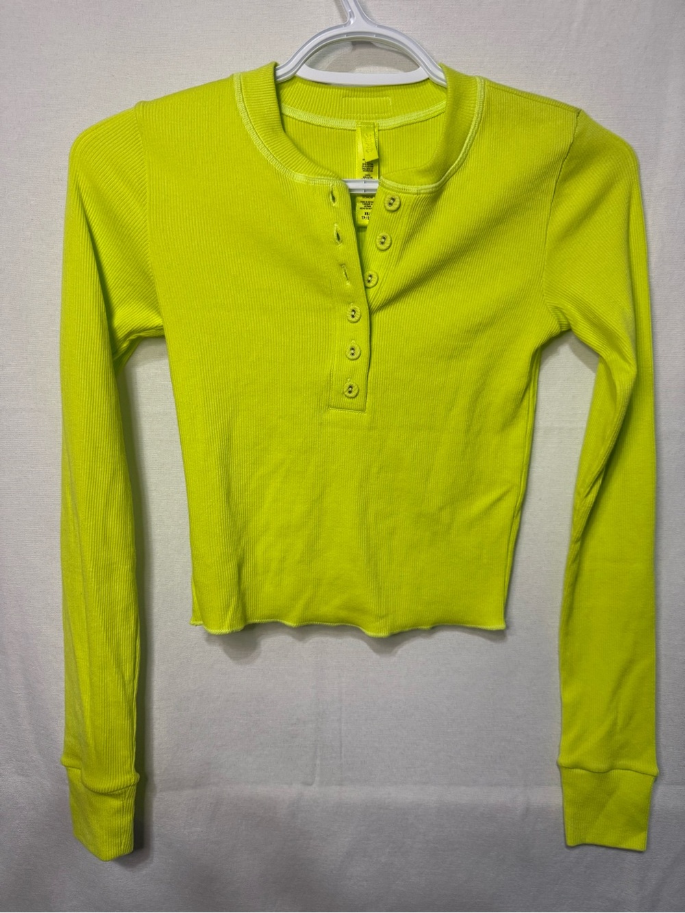 NWOT Skims Neon Lime Ribbed Henley Long Sleeve Top - Size XS
